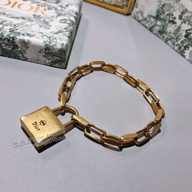 Dior飾品 迪奧經典熱銷款新品鎖頭手鏈  zgd1009